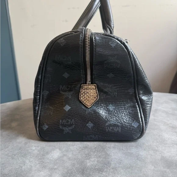 MCM Black Monogram Leather Satchel with Snakeskin and Lion Motif - Picture 3 of 9